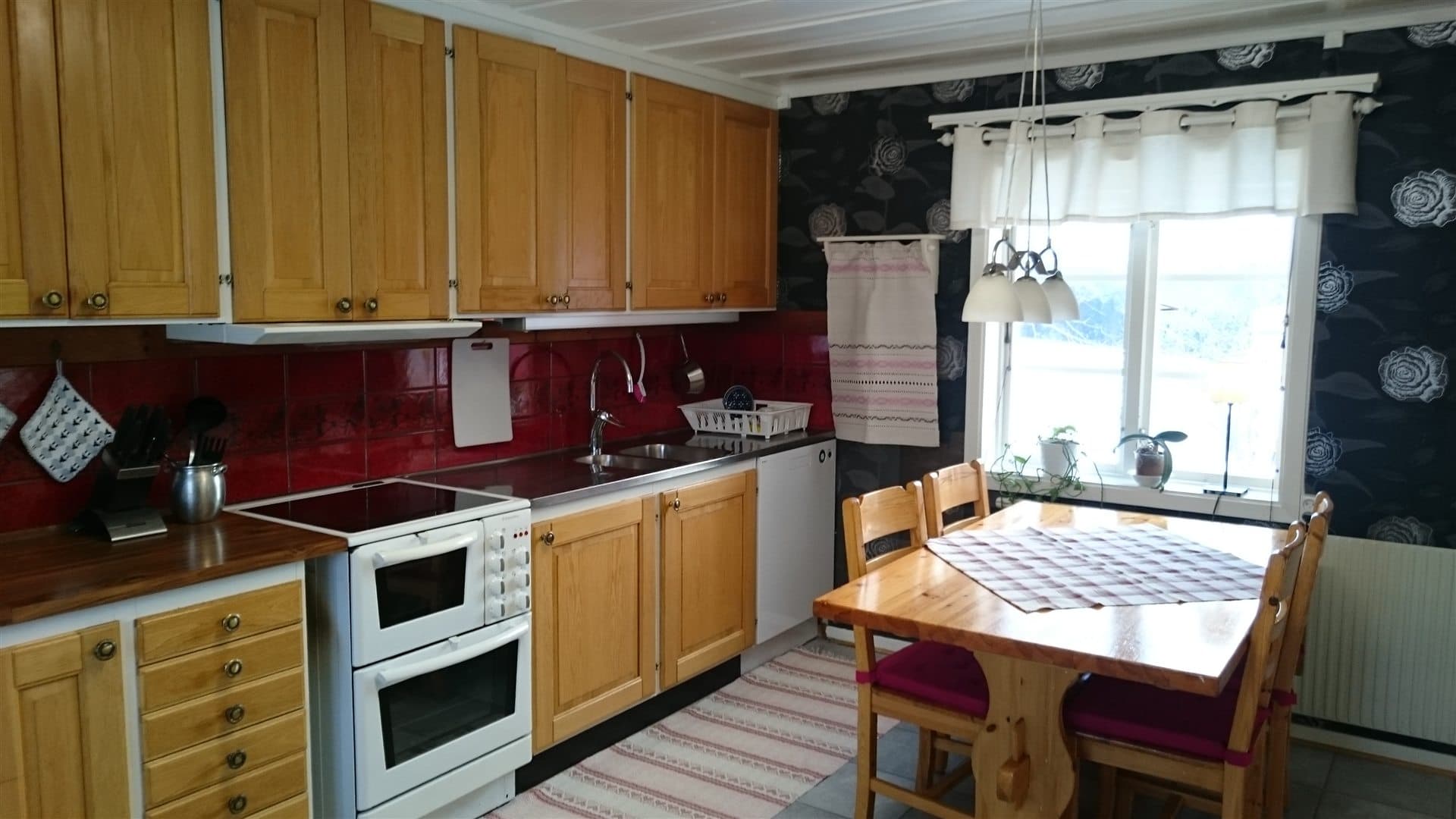 Röda huset — bild 3